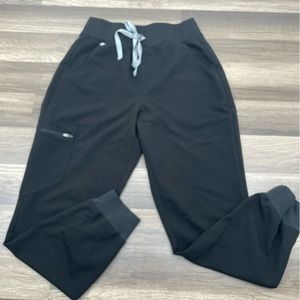FIGS Women's High Waisted Zamora Jogger Scrub Pants in Black Size PETITE SMALL